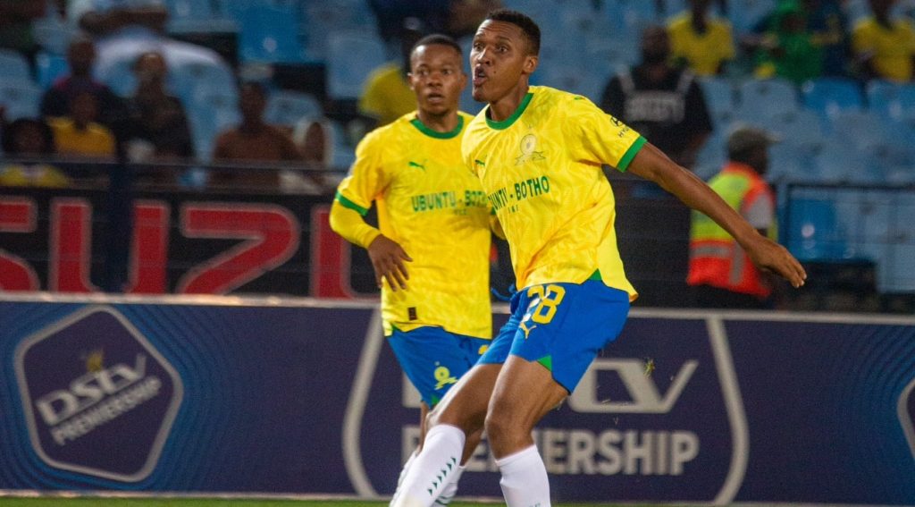 Sammy Seabi on action for Mamelodi Sundowns 1