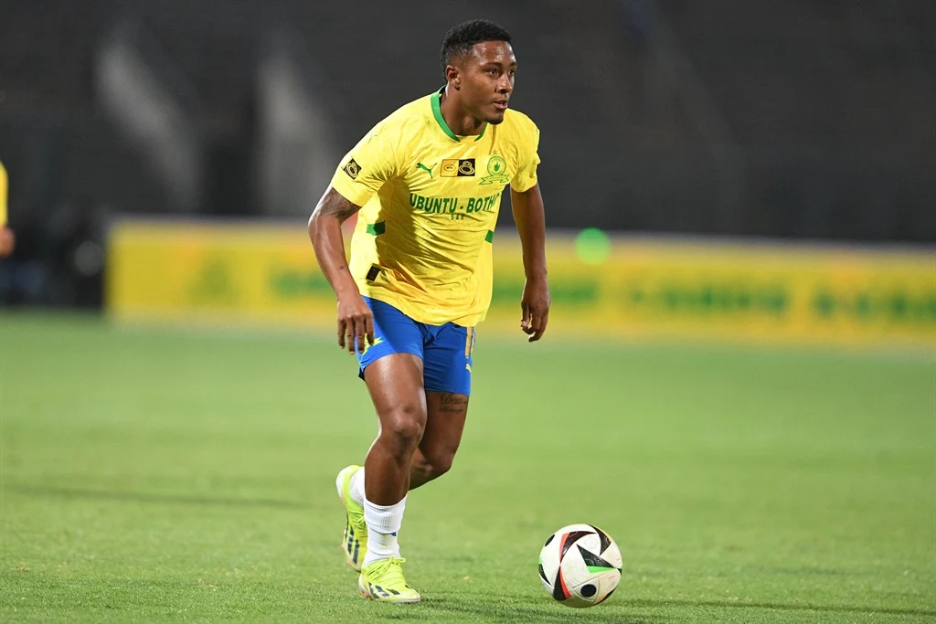 Mamelodi Sundowns Regain Momentum with Convincing 3-0 Victory Over Cape Town City FC at Loftus Versfeld Stadium, Despite Concerns Over Lucas Ribeiro’s Discipline