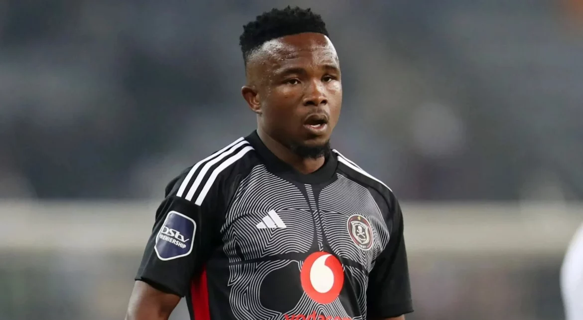 Orlando Pirates’ Defense Strengthens as Paseka Mako Makes Triumphant Comeback and Pushes Innocent Maela to Fight for Spot