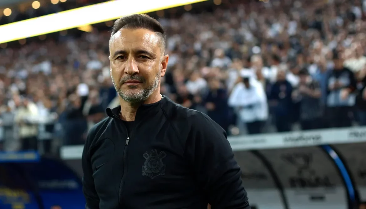 Wolves Make Bold Move Appointing Vitor Pereira as Manager to Lead Team through Tough Premier League Survival Fight