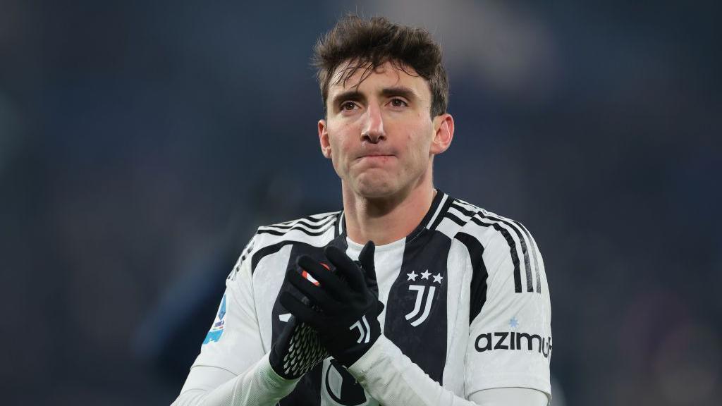 Manchester City Prepare for Kyle Walker’s Departure by Targeting Andrea Cambiaso from Juventus and Finalizing Multiple Signings in January Transfer Window