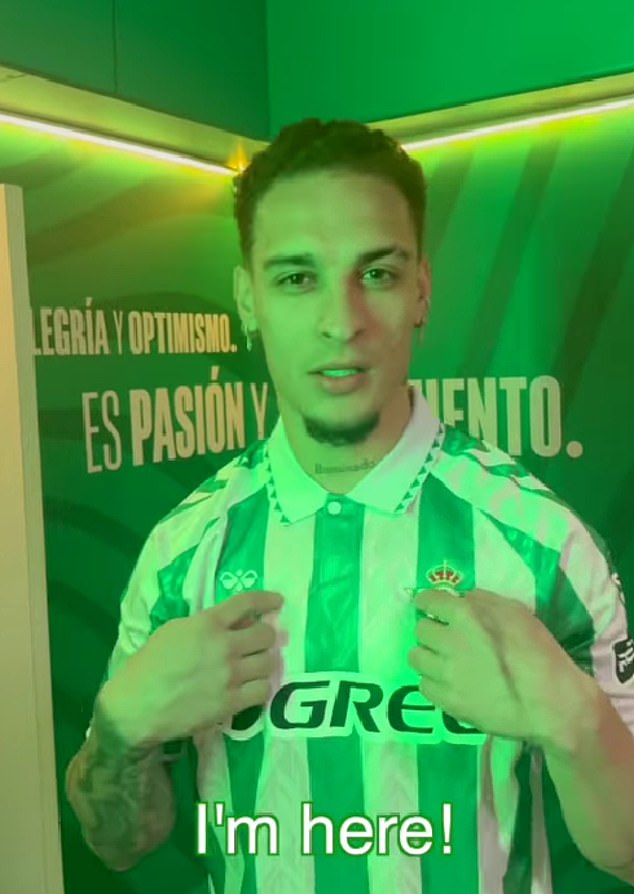 Antony’s Unveiling Video Stirs Up Criticism as Real Betis Reveals Manchester United Winger in Budget Production Style