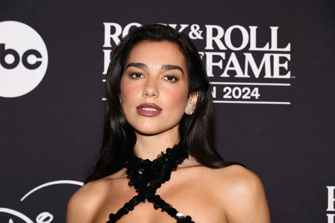 Dua Lipa and Other Stars Express Their Concerns and Relief After Escaping Los Angeles Wildfires, While Thousands Struggle to Cope with the Destruction