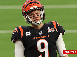 Joe Burrow Takes Hard Hit and Temporarily Leaves Field in Bengals’ Game Against Steelers Before Returning to Lead Team