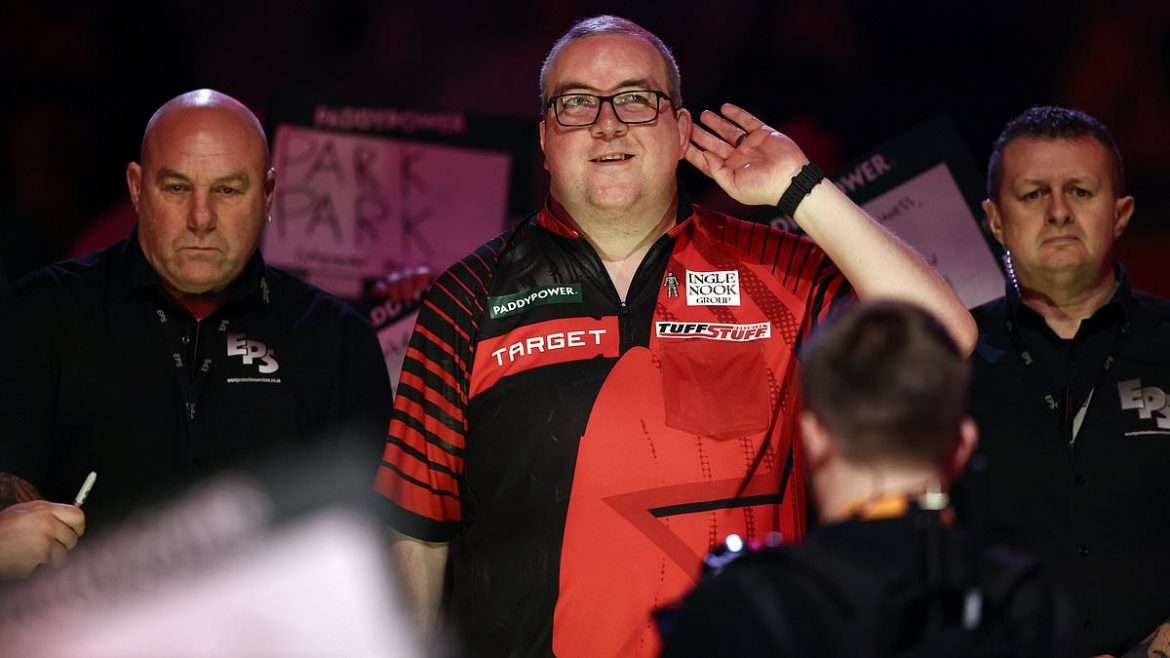 Stephen Bunting’s Remarkable Journey from Struggles to Success Hits a High Point as He Prepares for a Semi-Final Clash with Luke Littler at the World Darts Championship in Londo