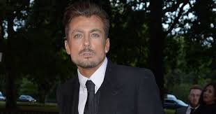 “Paul Danan’s Family and Hollyoaks Co-Stars Pay Tribute at His Funeral in Waltham Abbey Following His Tragic Death”