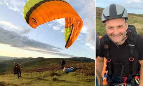 Swiss Paraglider Tragically Dies After Losing Contact with Group in Western Cape Mountains