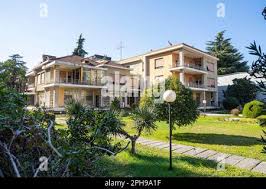 Albanian Prime Minister Edi Rama Transforms Enver Hoxha’s Former Villa in Tirana into a Symbol of Artistic Freedom and Creative Expression