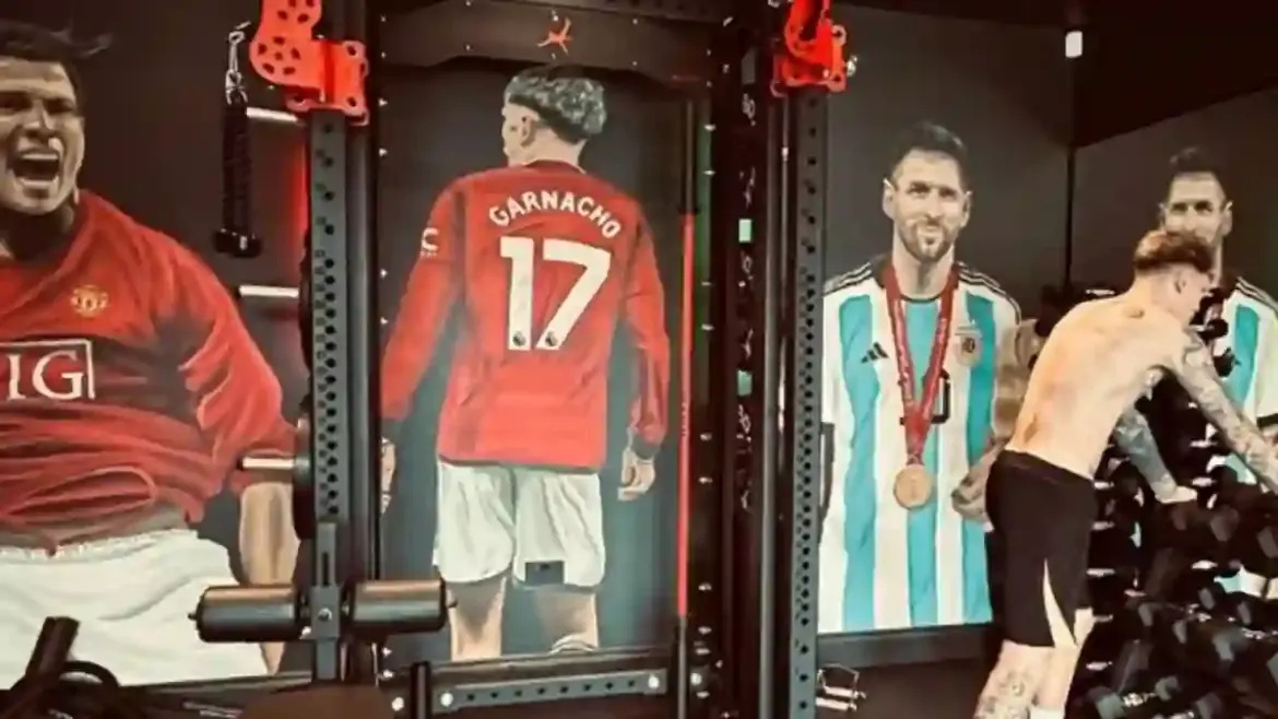 Alejandro Garnacho Showcases His Deep Admiration for Ronaldo and Messi Through Giant Murals in His Home Gym in Manchester