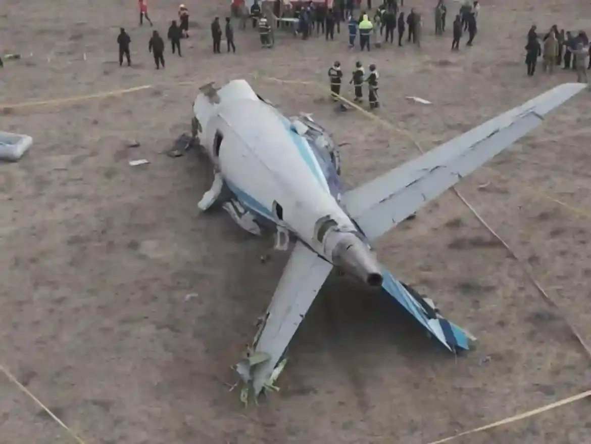 Kazakhstan Ministry of Transport Releases Preliminary Report on Azerbaijan Airlines Embraer 190 Crash Near Aktau Revealing Structural Damage to Aircraft