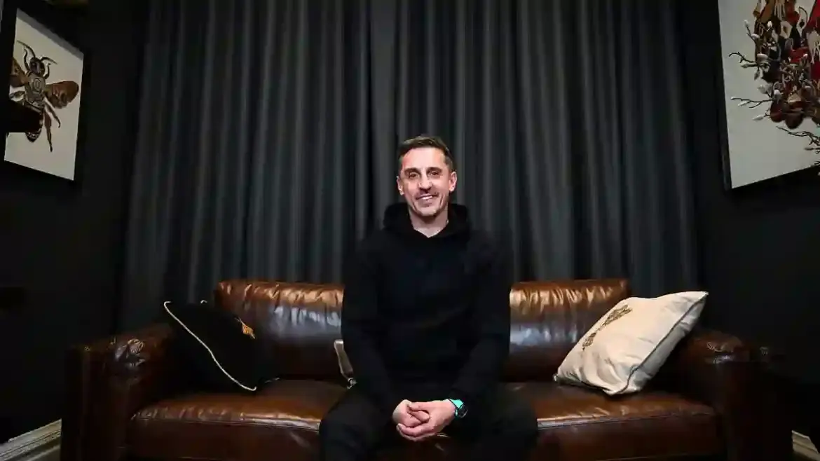 Gary Neville Reveals the Challenges of Dealing with Abusive Fans and the Fear of Losing Jobs as a Pundit in the Age of Social Media