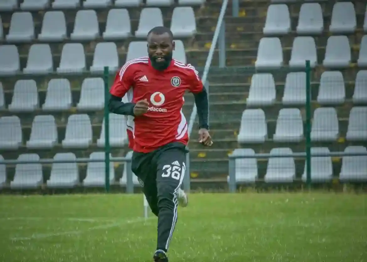 Jose Riveiro Explains How Makhehleni Makhaula’s Offensive Role Has Helped Orlando Pirates Compete at a Higher Level This Season