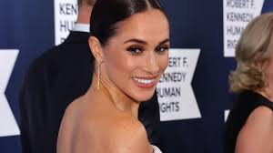 Meghan Markle and other royals embrace the natural beauty movement and challenge makeup standards across the globe