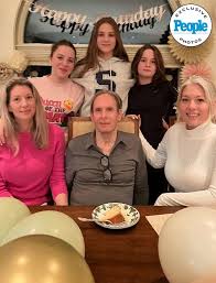 Michael Bolton Shares Heartwarming Family Photo Celebrating His 72nd Birthday After Brain Tumor Surgery in the US