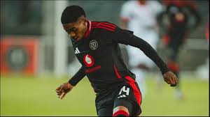 Monnapule Saleng Faces Uncertainty Over Future at Orlando Pirates as Transfer Talks with Al Ahly Fall Apart