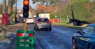 “Residents of Cookham Join Forces with Local Celebrities to Tackle Traffic Chaos and Create a Safer Cycling Environment in Their Village”