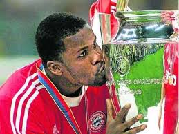 Sammy Kuffour Stuns Fans with Unrecognizable Look at Bayern Munich’s 125th Anniversary Celebration in Munich