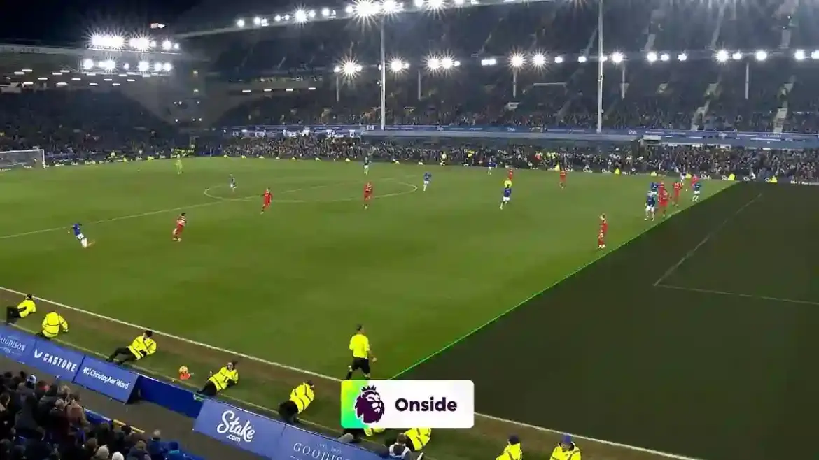 VAR Review Determines Abdoulaye Doucoure Was Onside for James Tarkowski’s Last-Minute Equalizer in Everton’s Merseyside Derby Against Liverpool at Goodison Park