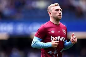 West Ham Fails to Make Any New Signings in January Transfer Window as Key Players Like Bowen and Ings Face Injury Concerns at London Stadium