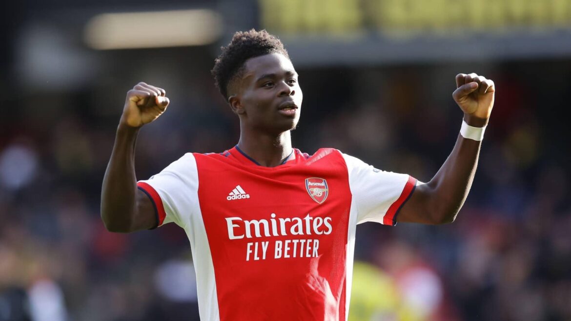 Arsenal accelerates contract talks with Bukayo Saka to prevent top clubs from making a move for the star winger in North London