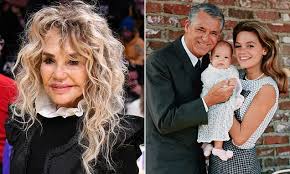 Dyan Cannon Makes Rare Public Appearance at Basketball Game in Los Angeles After Decades Away from the Spotlight