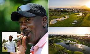 Michael Jordan Faces Ban From Miami’s La Gorce Country Club After Defying Dress Code While Enjoying a Round of Golfb