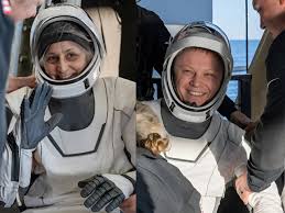 NASA Astronauts Butch Wilmore and Suni Williams Successfully Return to Earth After Extended Mission in Space Off the Florida Coast