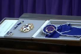 Pope Francis Donates His Presidential Medal of Freedom to the Metropolitan Cathedral in Buenos Aires to Honor His Past