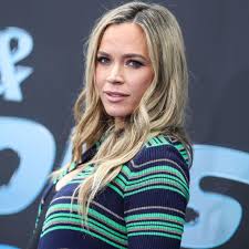 Teddi Mellencamp, the 43-year-old former star of The Real Housewives of Beverly Hills, made her first public appearance since undergoing emergency brain surgery last month. The outing in Los Angeles on Tuesday marked an emotional milestone for Teddi, who had been grappling with significant health challenges.  Spending Time with Close Friends in Los Angeles  Teddi was spotted enjoying lunch with her good friend, Kyle Richards, and another companion. The trio were seen leaving a frozen yogurt shop, with Teddi keeping a low profile in a white cardigan with green stripes paired with matching green pants. To protect her privacy, she wore a baseball cap and oversized sunglasses that shielded her face from the public eye.  Health Struggles and Tumor Diagnosis  Teddi’s health battle has been public since February, when doctors discovered multiple tumors on her brain following weeks of severe headaches. She has openly shared the details of her health journey, including an emotional video from her car announcing her hospital release after 16 days of recovery. In that video, Teddi expressed immense gratitude for the support she’s received, captioning the clip: “16 days and I get to go home. Thank you to all my loves and life savers for getting me to this.”  Heartbreaking Health Update and Tumor Removal  Just days before her lunch outing, Teddi shared a raw and emotional update on her health, revealing that doctors found more tumors on her brain. In an Instagram post, she showed a selfie from her hospital bed, with a shaved head, and shared details of her surgery. “I am so grateful for the incredible surgeons, doctors, and nurses who made my surgery a success,” she wrote, adding that more tumors were removed than initially expected. “Four in total. This fight is not over, but that round has been won,” she added with unwavering strength.  A Long Health Journey for Teddi Mellencamp  This brain surgery comes just three years after Teddi was diagnosed with stage II melanoma, a dangerous form of skin cancer, which has led to multiple surgeries over the years. Her brain tumors are believed to have grown over the past six months and may be linked to her history with melanoma. Teddi has gone through 16 procedures to remove melanomas, and now faces the next phase of her treatment, which will involve radiation to treat smaller tumors that remain.  Support from Family Amidst Health Challenges  Teddi’s family and friends have been a vital source of support throughout her health ordeal. Her estranged husband, Edwin Arroyave, has been deeply involved in her recovery process, taking their children Slate, 12, Cruz, 10, and Dove, 4, to visit her in the hospital. Following the surgery, he shared how painful it was to see Teddi in such distress, writing on social media that he’d never seen her in so much pain, but that she was grateful for the love and support pouring in from fans.  Teddi’s Recovery and Family Focus  Despite the ongoing health battle, sources close to Teddi shared that her divorce from Edwin is currently “off the table.” The couple, who share three children together, is now focusing on Teddi’s recovery. They are putting family first as Teddi moves forward with her treatment, with Edwin fully committed to helping her get better. A recent update from a family friend indicated that Teddi is expected to return home soon, where she will continue to recover surrounded by her loved ones.  Teddi Mellencamp’s Strength Through Adversity  As Teddi continues to navigate the difficulties of her health and personal life, she remains resilient in the face of adversity. Her Instagram updates, family support, and unwavering strength have shown just how determined she is to overcome this challenging chapter in her life. With her loved ones by her side, Teddi remains hopeful as she steps into the next phase of her recovery.