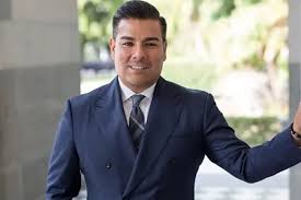 California Insurance Commissioner Ricardo Lara Faces Backlash for Dining at Fancy Los Angeles Restaurant While Wildfires Devastate the State