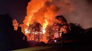 Dramatic Fire Engulfs Historic UK Landmark As Emergency Teams Race Against Time to Save Iconic Building in the Heart of London