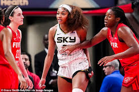 ESPN Broadcaster Chiney Ogwumike Apologizes After WNBA Investigation Finds No Evidence of Racism at Indiana Fever and Chicago Sky Game