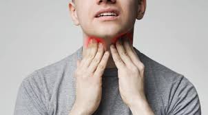 Experts explain how sore throats caused by infections can spread rapidly among families during winter