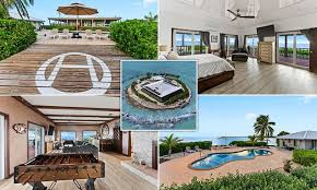 Florida Keys Luxury Mansion Offers Helicopter Landing Pad, Seaplane Dock, and Oceanfront Views for a $25 Million Price Tag