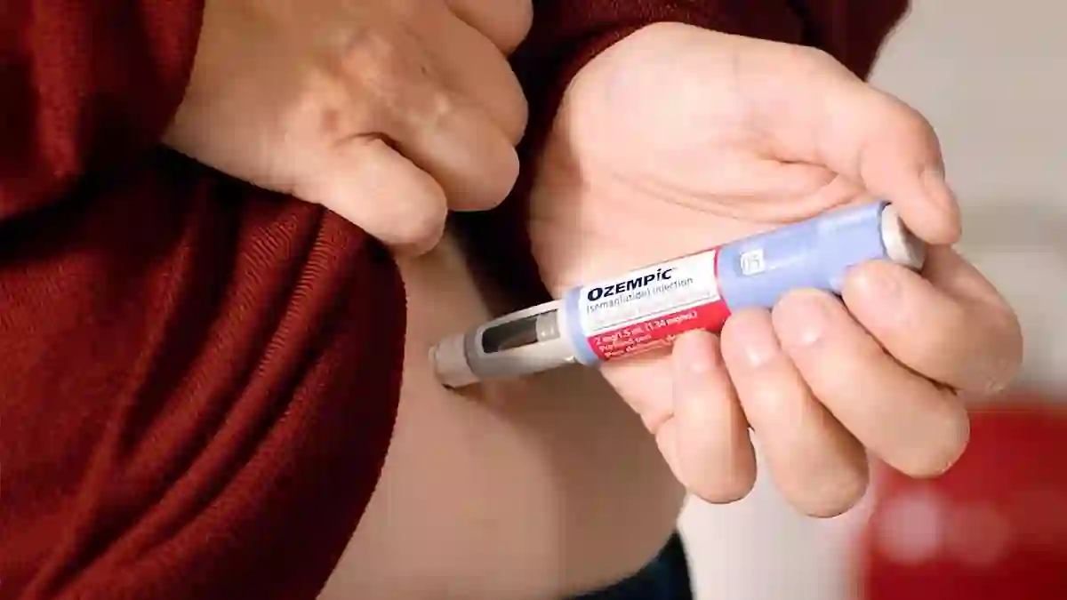 Government plans to let pharmacists in the UK offer weight-loss jabs like Ozempic and Mounjaro directly through NHS for just £9.90