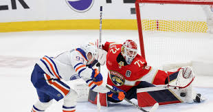 Hockey fans express outrage after Adam David delivers a controversial and prolonged national anthem performance before Eastern Conference Finals game in Florida