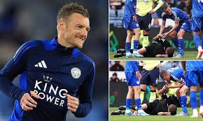 Jamie Vardy halts Leicester City match against Southampton by blowing referee’s whistle after official’s injury at King Power Stadium