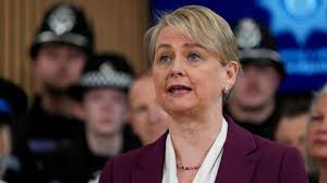 Labour’s Immigration Strategy Faces Backlash Over Lack of Migration Cap as Critics Question Feasibility in the UK