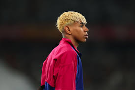 Lamine Yamal dazzles fans as 17-year-old sensation lifts Barcelona to dramatic Champions League draw in Milan