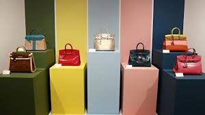 Luxury Fashion House Hermès Launches Major €528 Million Lawsuit Against Mason Rothschild Over MetaBirkin NFTs in Paris Court Battle