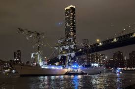 Mexican Navy ship crashes into Brooklyn Bridge as sailors dangle from 150-foot masts during ceremonial salute in New York City