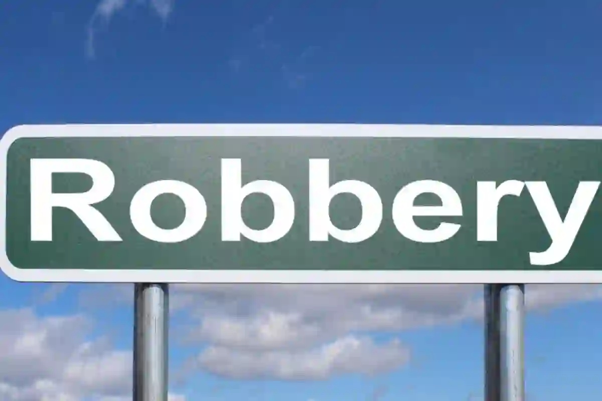 Police in Gqeberha Search for Armed Robbers Who Targeted Church Members in Booysens Park on Monday