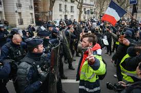 Thousands of Protestors March in Paris, Demanding Government Action on Rising Housing Crisis Amid Growing Economic Discontent