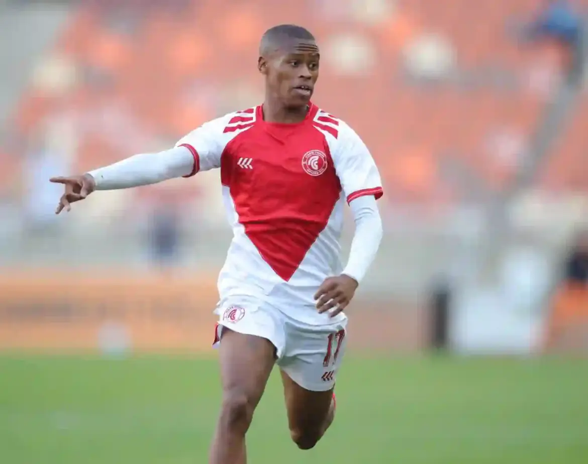 Manqoba Ozoemena and Naledi Hlongwane headline new Kaizer Chiefs players heading to the Netherlands