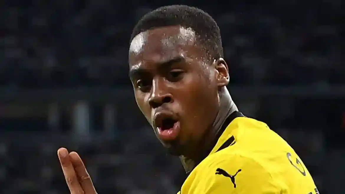 Chelsea make aggressive £30 million bid as they try to sign Borussia Dortmund winger Jamie Gittens before Club World Cup deadline in London