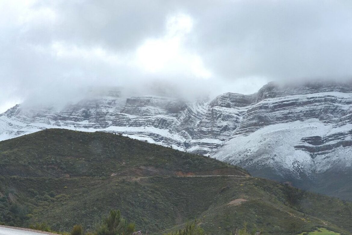 Western and Northern Cape residents face major disruptions as cold front triggers storms and flooding