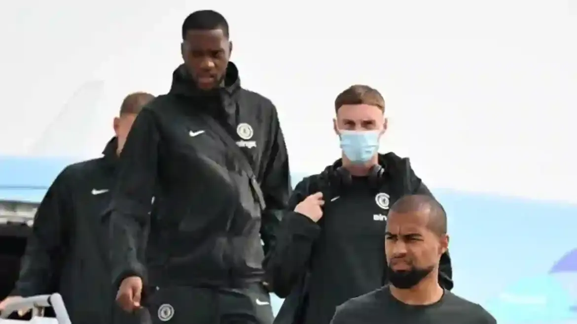 Cole Palmer explains face mask choice as Chelsea arrive in Philadelphia for Club World Cup campaign