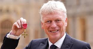 David Moyes receives OBE from Prince William at Windsor Castle after learning the news during his grandson’s nativity play in England