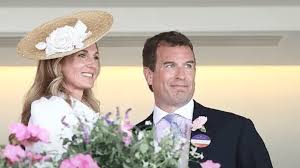 Harriet Sperling turns heads with luxury outfit as NHS nurse joins royal carriage procession at Royal Ascot