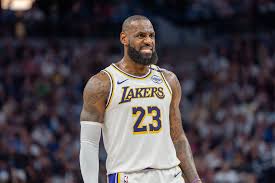 LeBron James prepares to explore NBA free